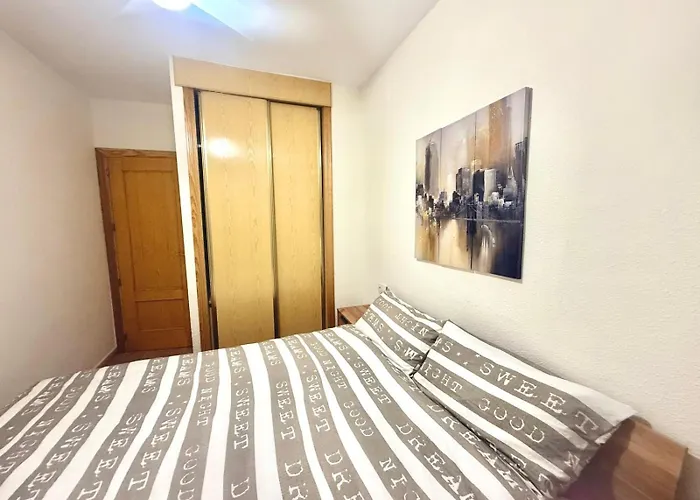 Amplio Piso De 3 Cerca De La Playa Arenal *