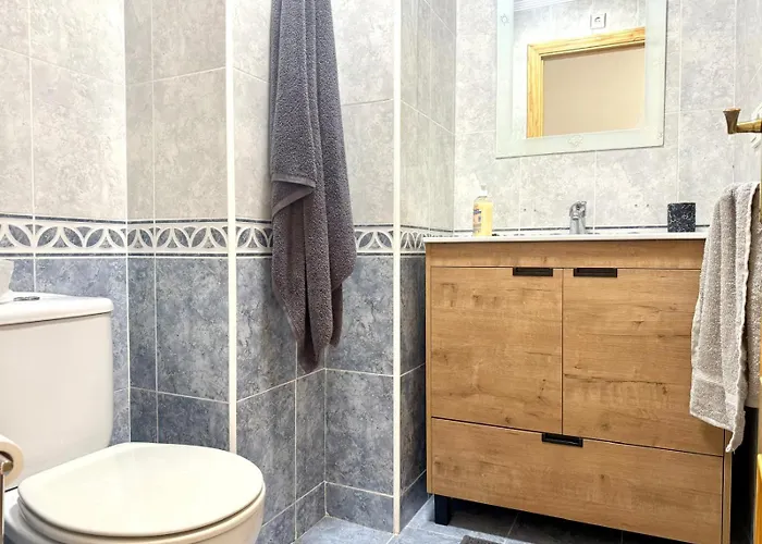 Amplio Piso De 3 Cerca De La Playa Arenal