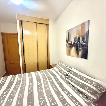 Amplio Piso De 3 Cerca De La Playa Arenal *